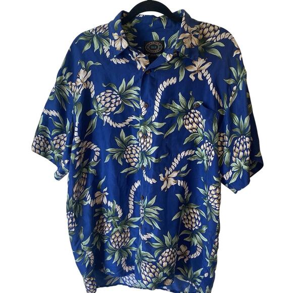 Hawaiian Company Silk Aloha Shirt Unisex M ButtonUp Floral Tropical Bali Coastal - Picture 1 of 7